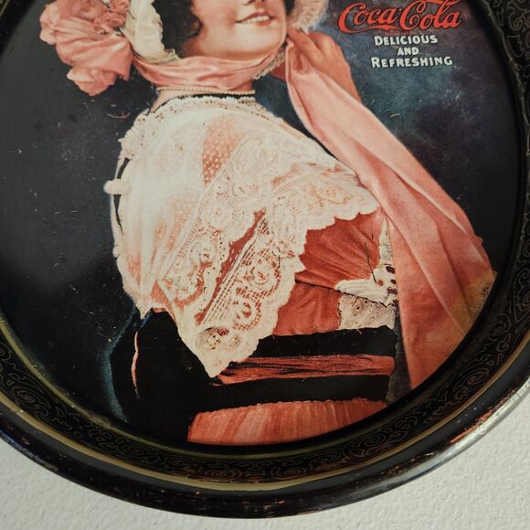 Coca-Cola Betty Girl Tray | 1972 Oval Repro | 1914 Classic Design - Picture 8 of 8